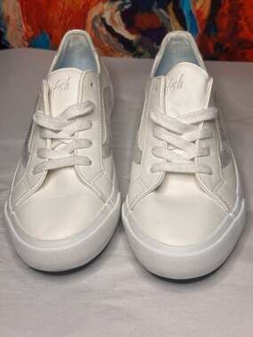 Blowfish Malibu Vice White Ella Silver Wave Low Top Sneakers Size 8